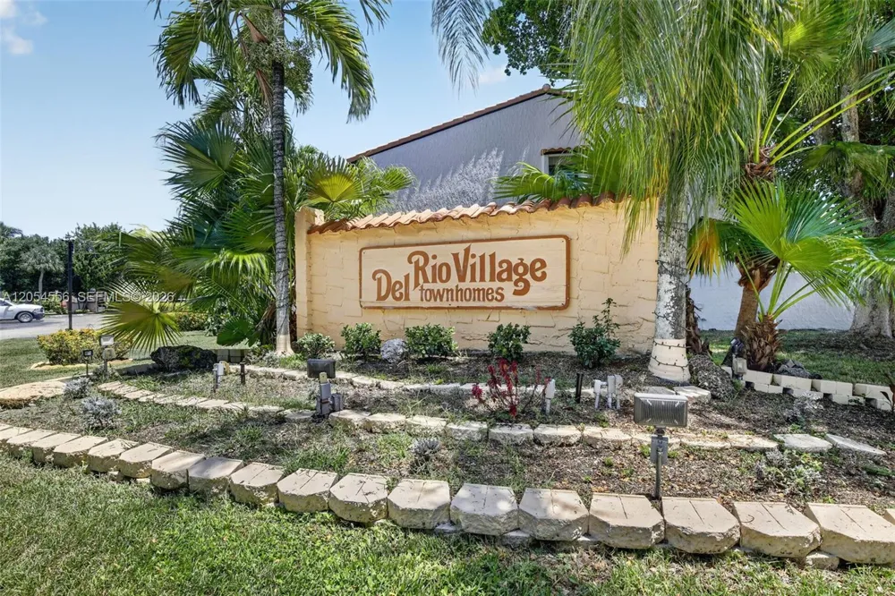 4070 Sierra Ter Sunrise, FL 33351