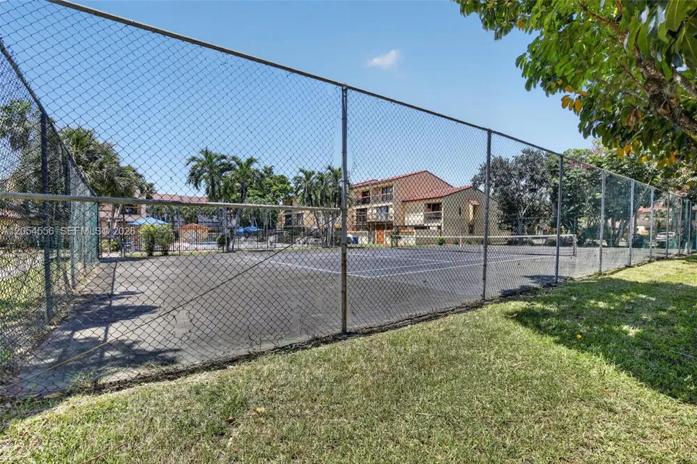 4070 Sierra Ter Sunrise, FL 33351
