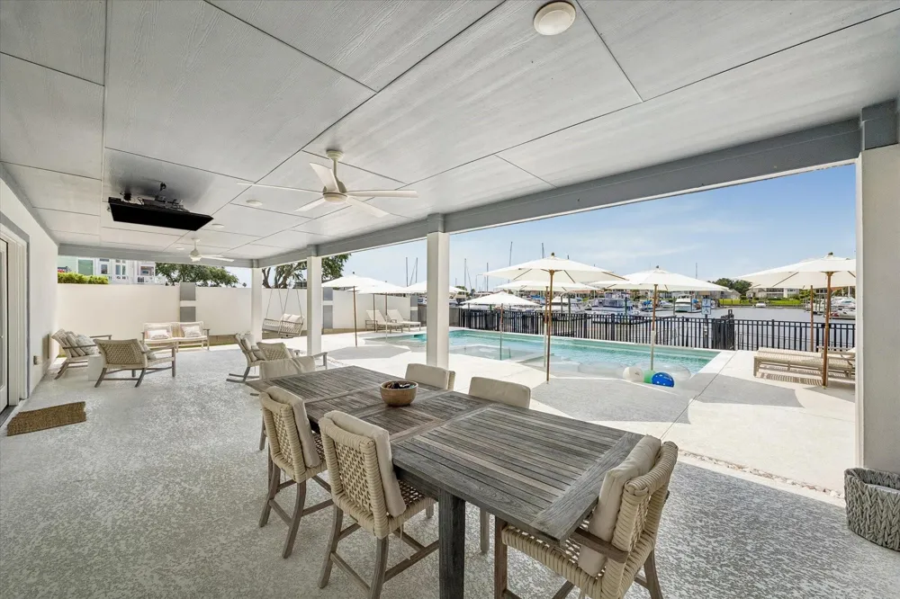 2230 Marina Way Kemah, TX 77565