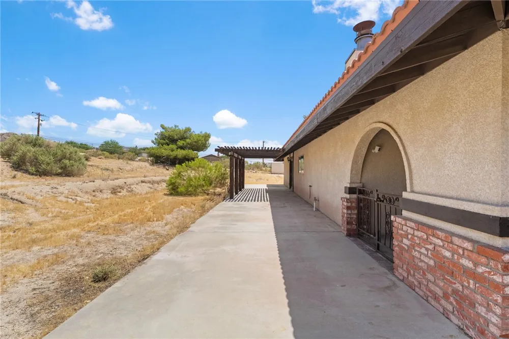 6464 Rome Court Yucca Valley, CA 92284