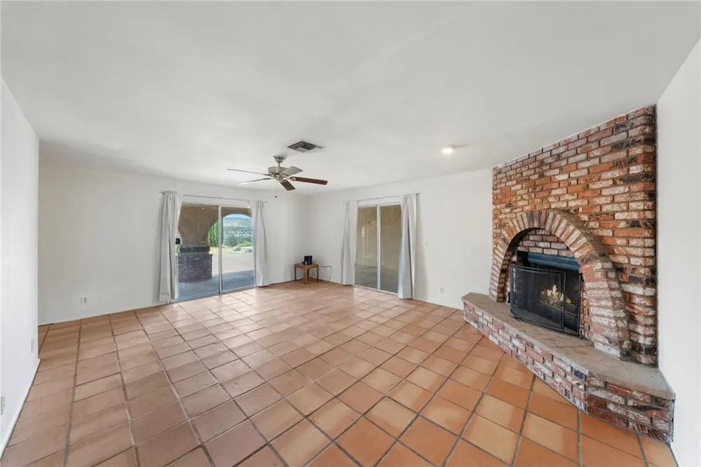 6464 Rome Court Yucca Valley, CA 92284
