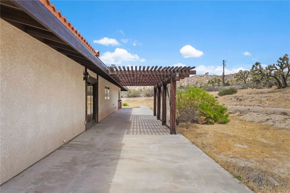 6464 Rome Court Yucca Valley, CA 92284