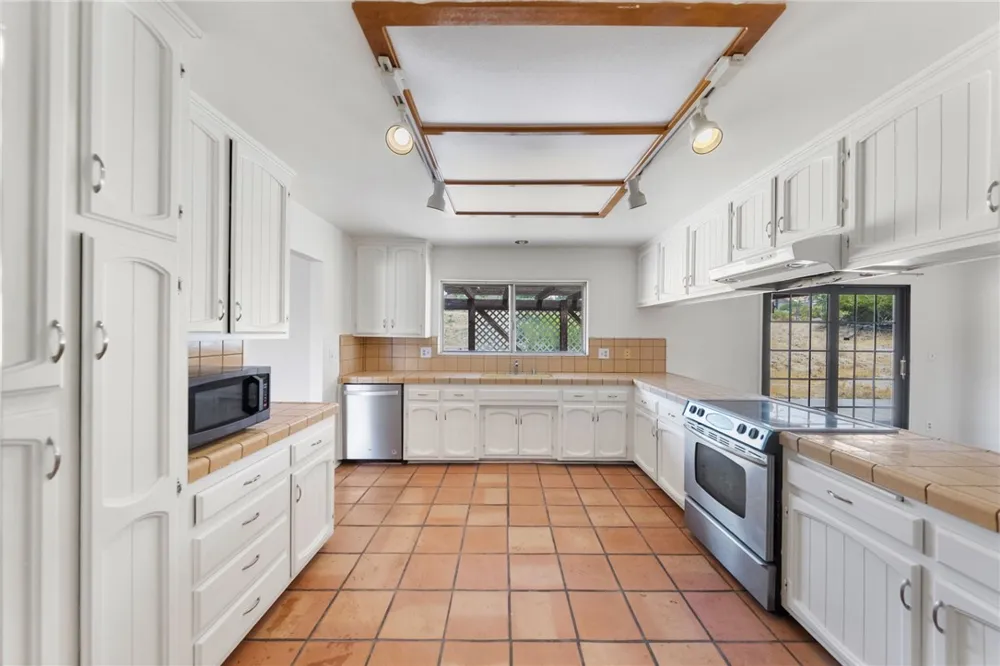 6464 Rome Court Yucca Valley, CA 92284