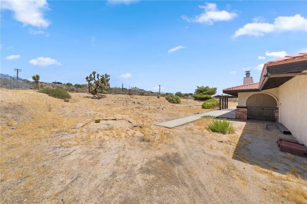 6464 Rome Court Yucca Valley, CA 92284