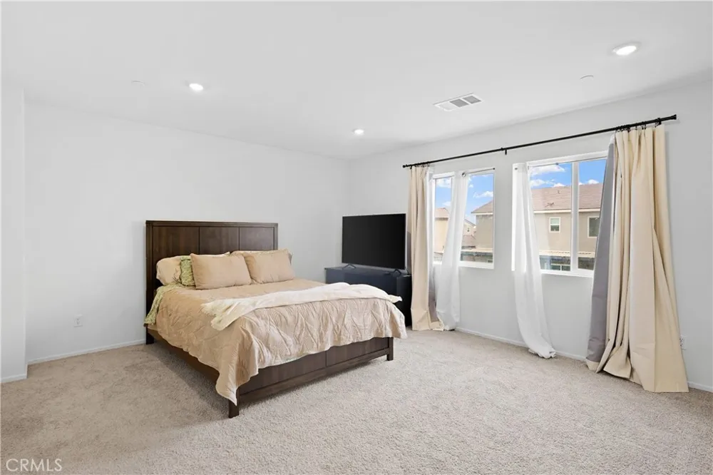 1355 Monument St. Hemet, CA 92543