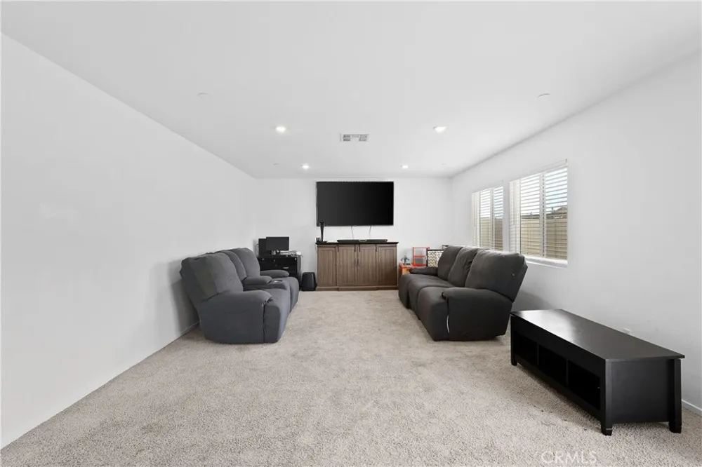 1355 Monument St. Hemet, CA 92543