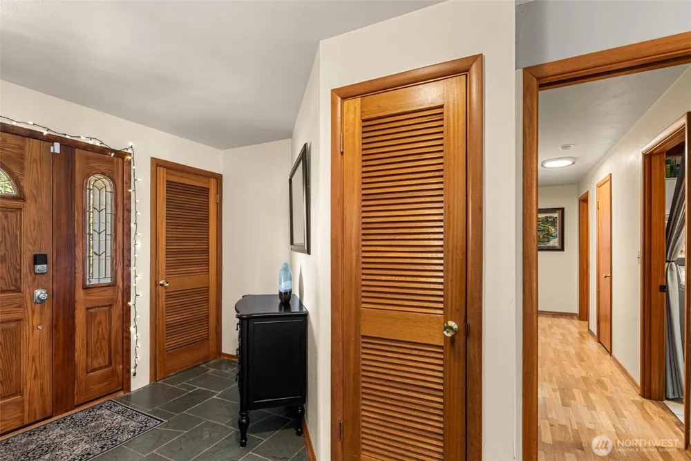 1677 Eastmont Avenue East Wenatchee, WA 98802