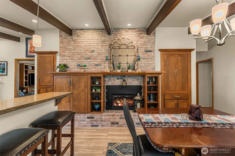 1677 Eastmont Avenue East Wenatchee, WA 98802