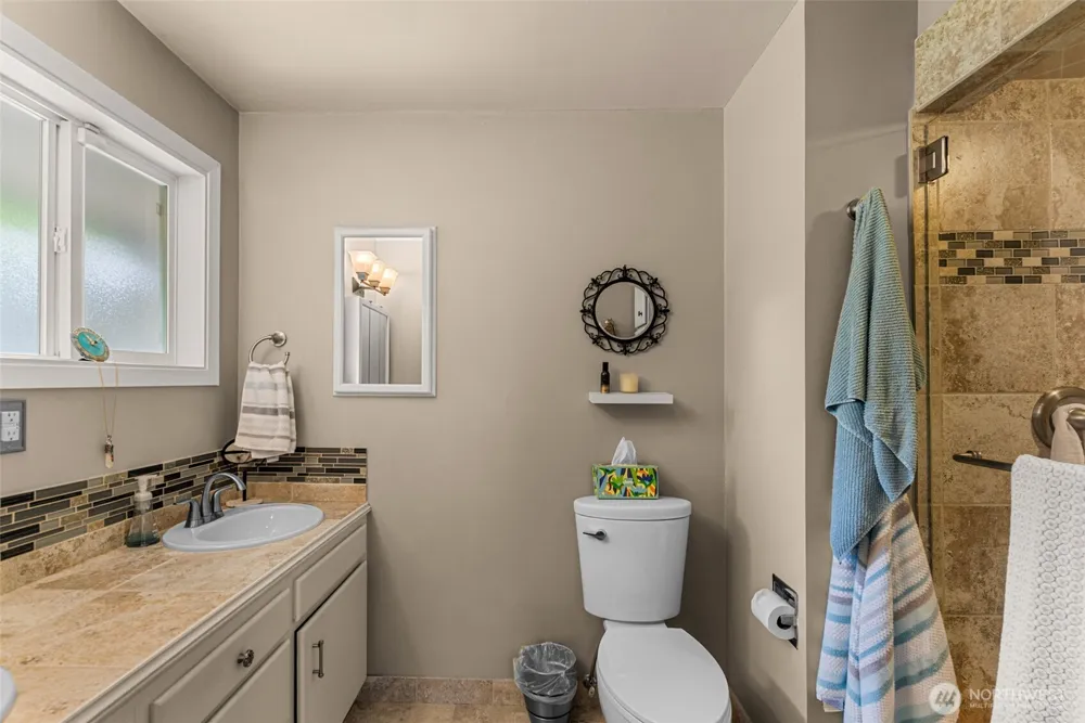 1677 Eastmont Avenue East Wenatchee, WA 98802