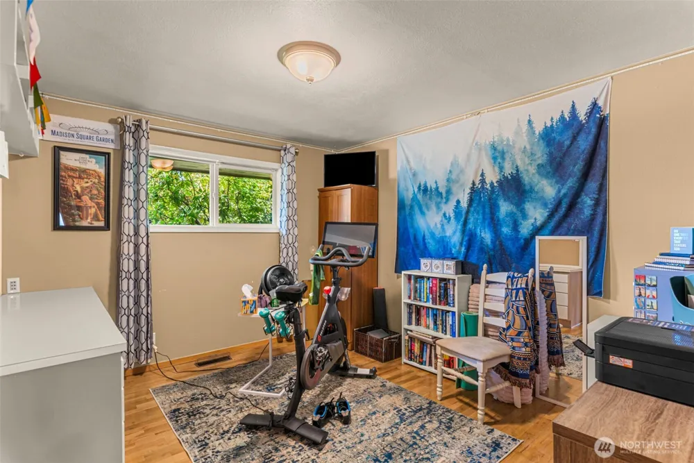 1677 Eastmont Avenue East Wenatchee, WA 98802