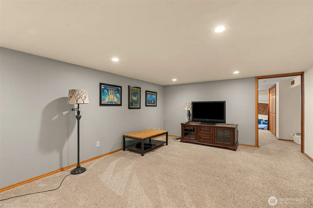 1677 Eastmont Avenue East Wenatchee, WA 98802