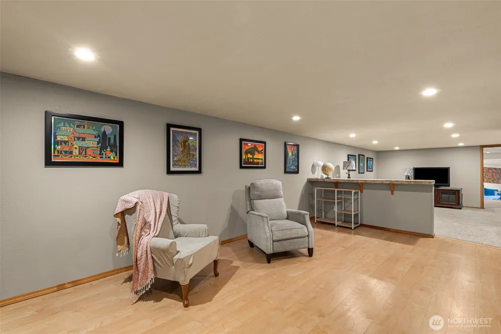 1677 Eastmont Avenue East Wenatchee, WA 98802