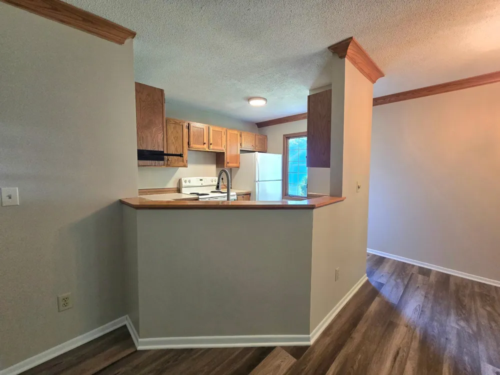 3545 Blue Jay Way #107 Eagan, MN 55123