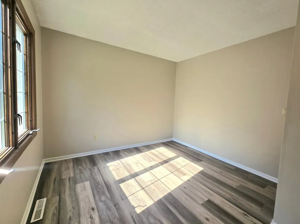 3545 Blue Jay Way #107 Eagan, MN 55123