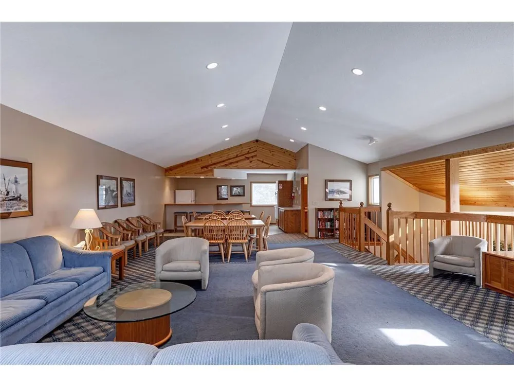 3545 Blue Jay Way #107 Eagan, MN 55123