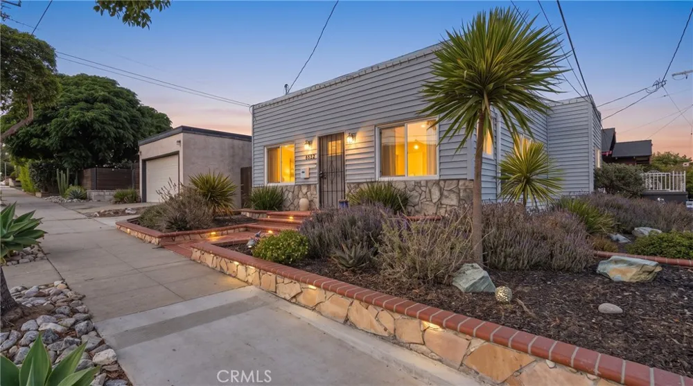 1652 Loma Avenue Long Beach, CA 90804