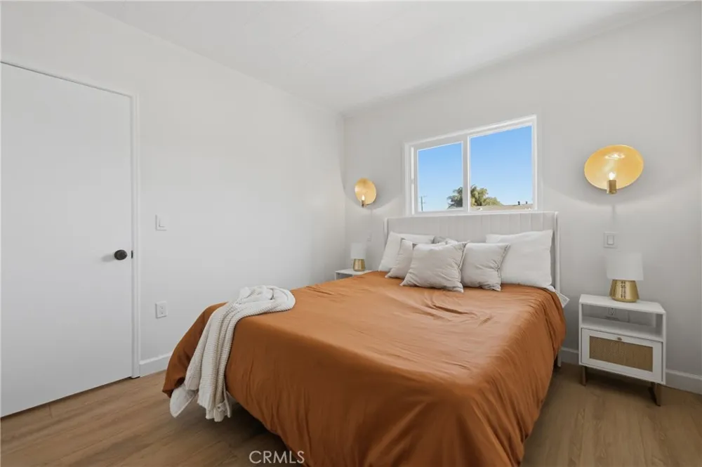 1652 Loma Avenue Long Beach, CA 90804