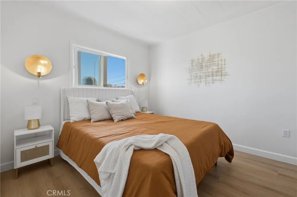 1652 Loma Avenue Long Beach, CA 90804