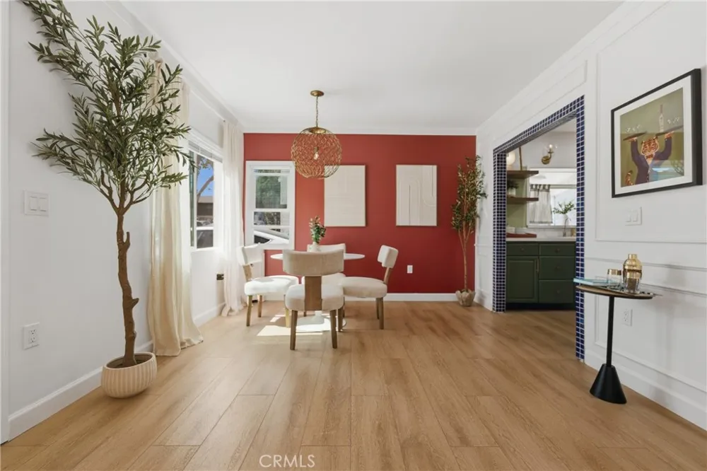 1652 Loma Avenue Long Beach, CA 90804