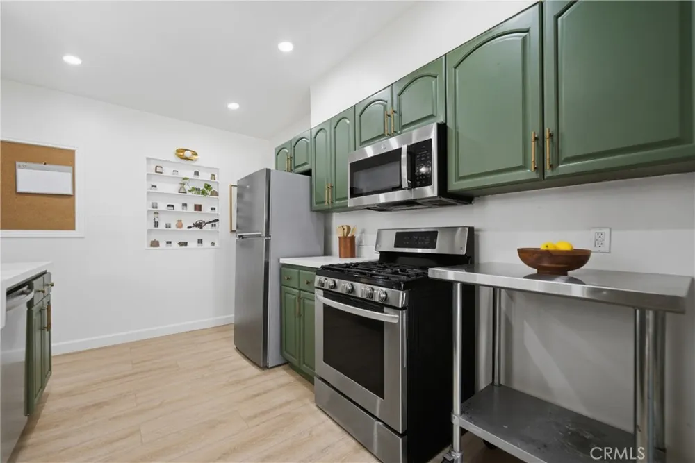 1652 Loma Avenue Long Beach, CA 90804
