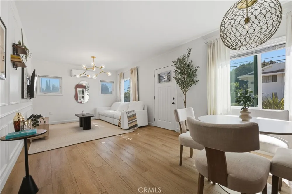1652 Loma Avenue Long Beach, CA 90804