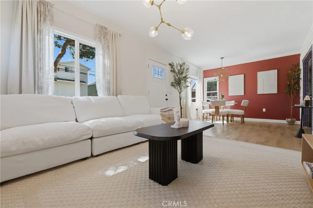 1652 Loma Avenue Long Beach, CA 90804
