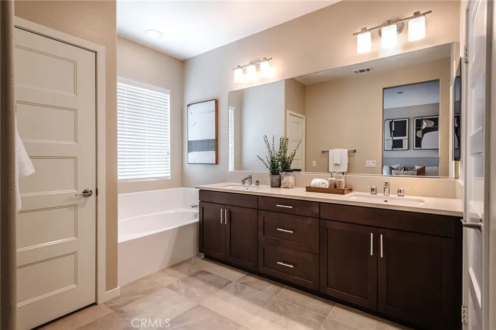 1540 W Artesia Square #D Gardena, CA 90248