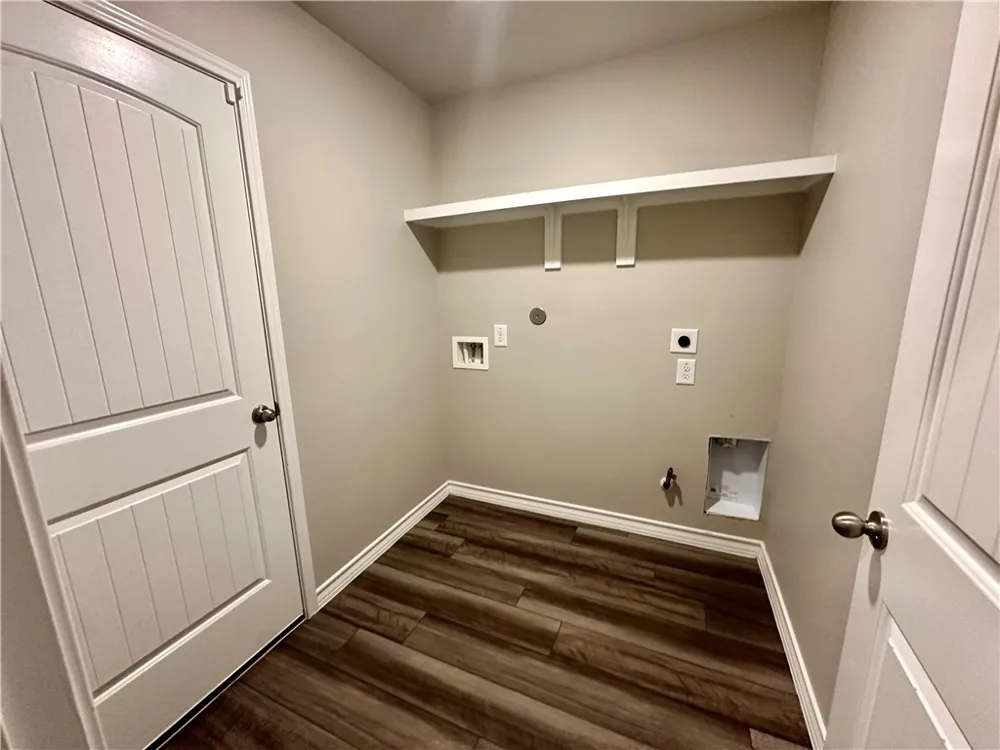 1417 Maverick Sinton, TX 78387