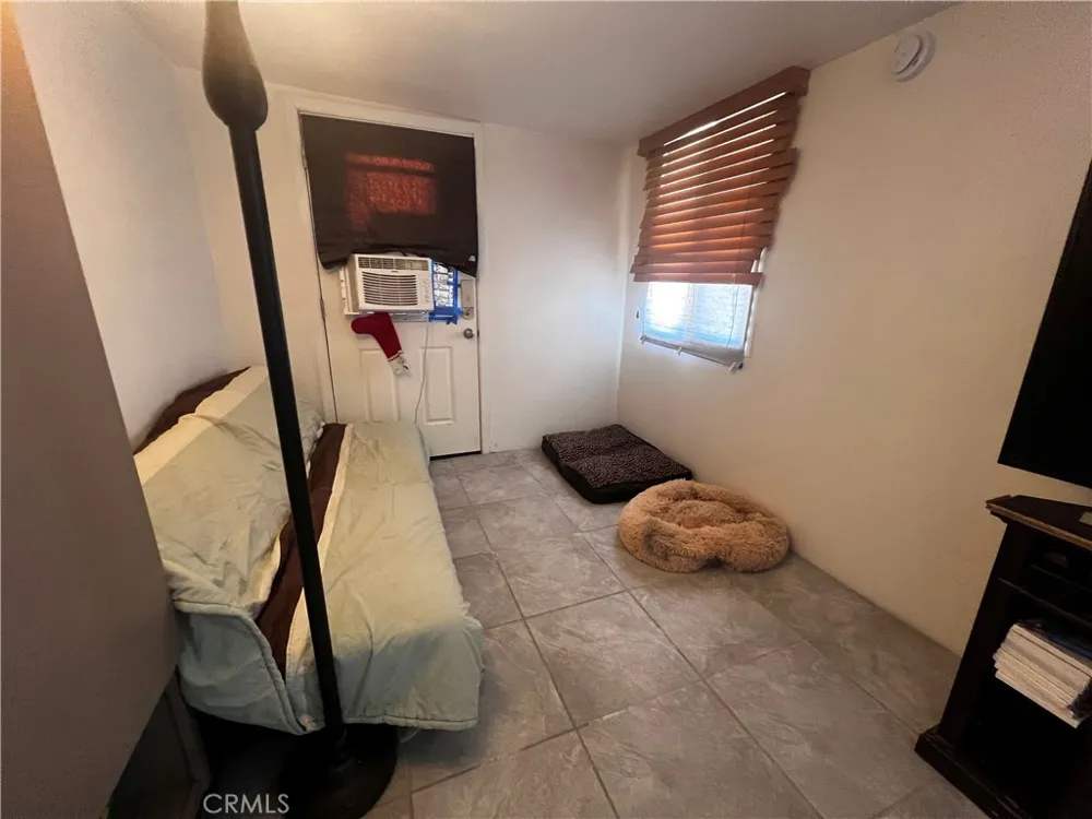 1225 Desert Needles, CA 92363