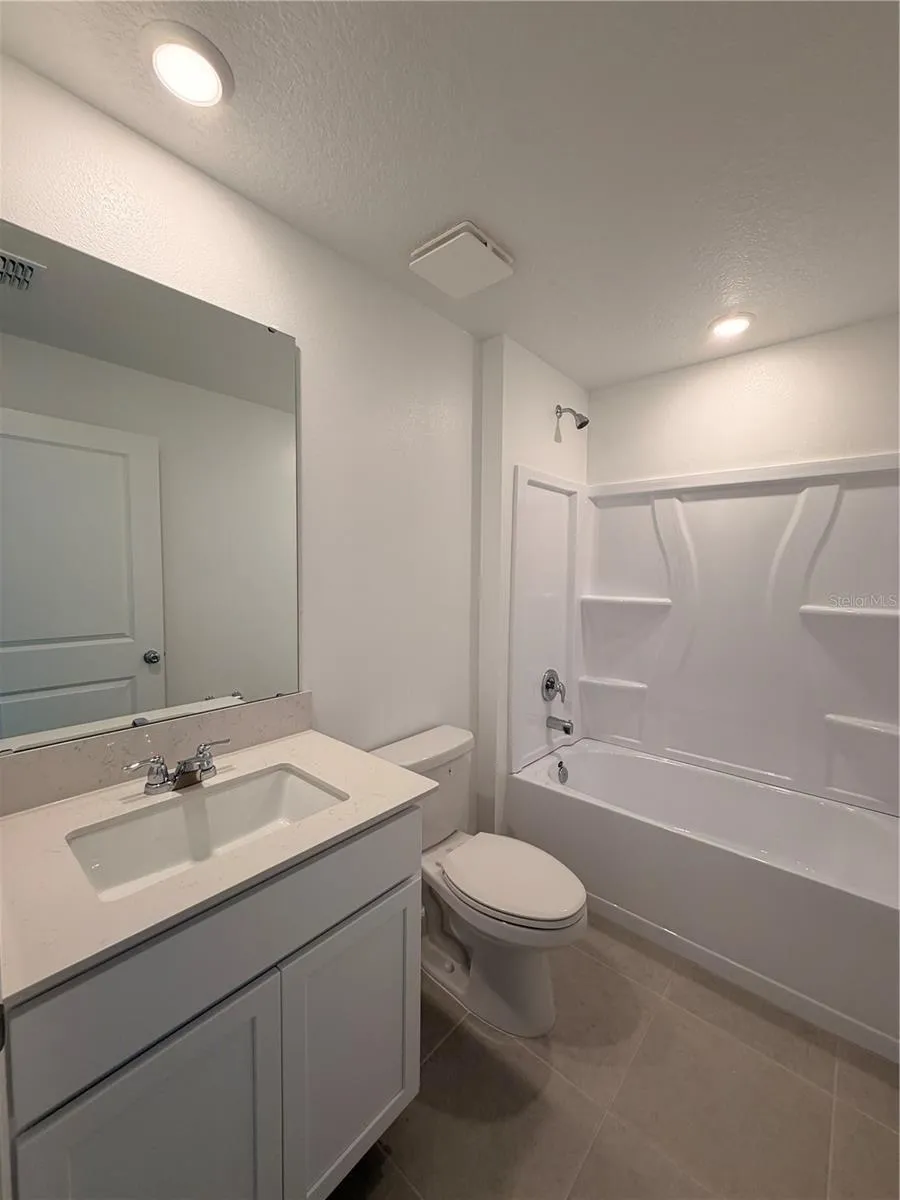 1912 PINE MEADOWS GOLFCOURSE RD Eustis, FL 32726