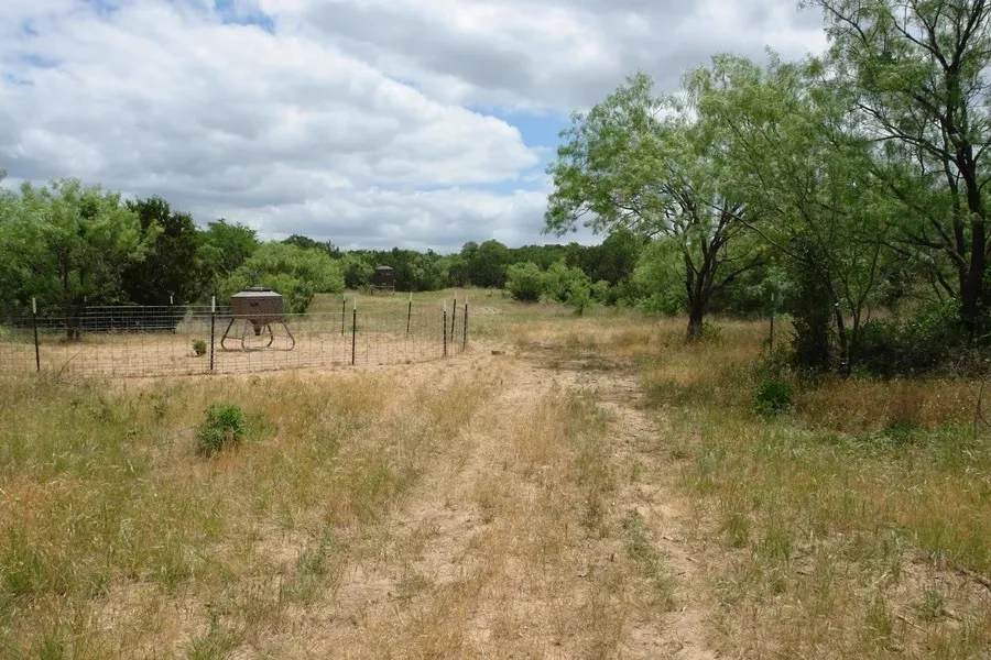 1688 Highway 573 Comanche, TX 76442