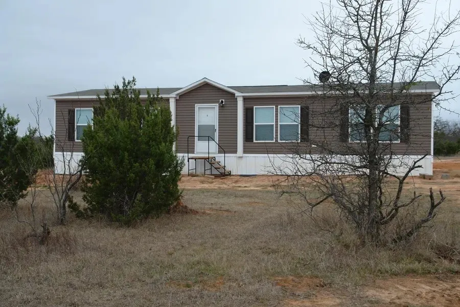 1688 Highway 573 Comanche, TX 76442