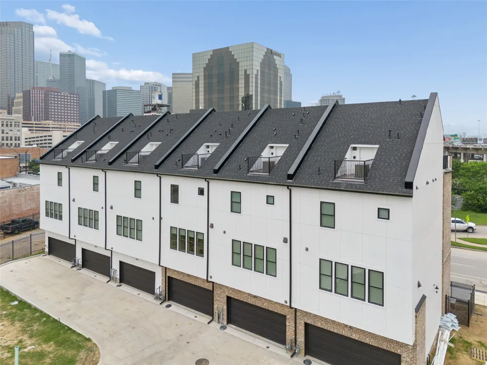 2401 Canton Street #1003 Dallas, TX 75201