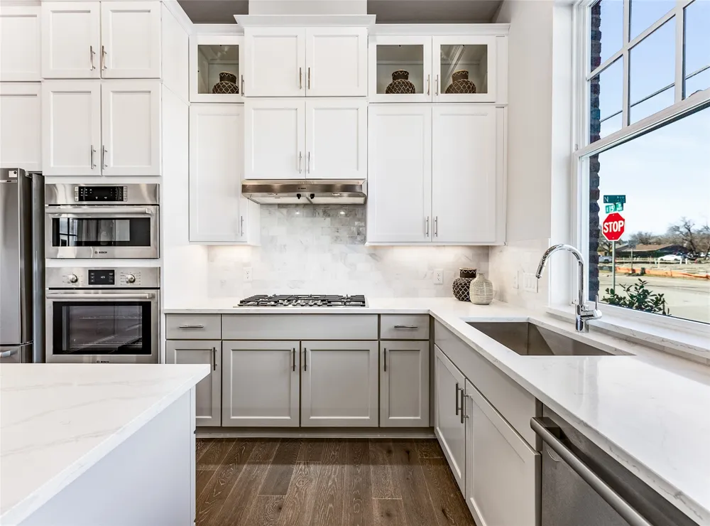 1416 Avenue Plano, TX 75074