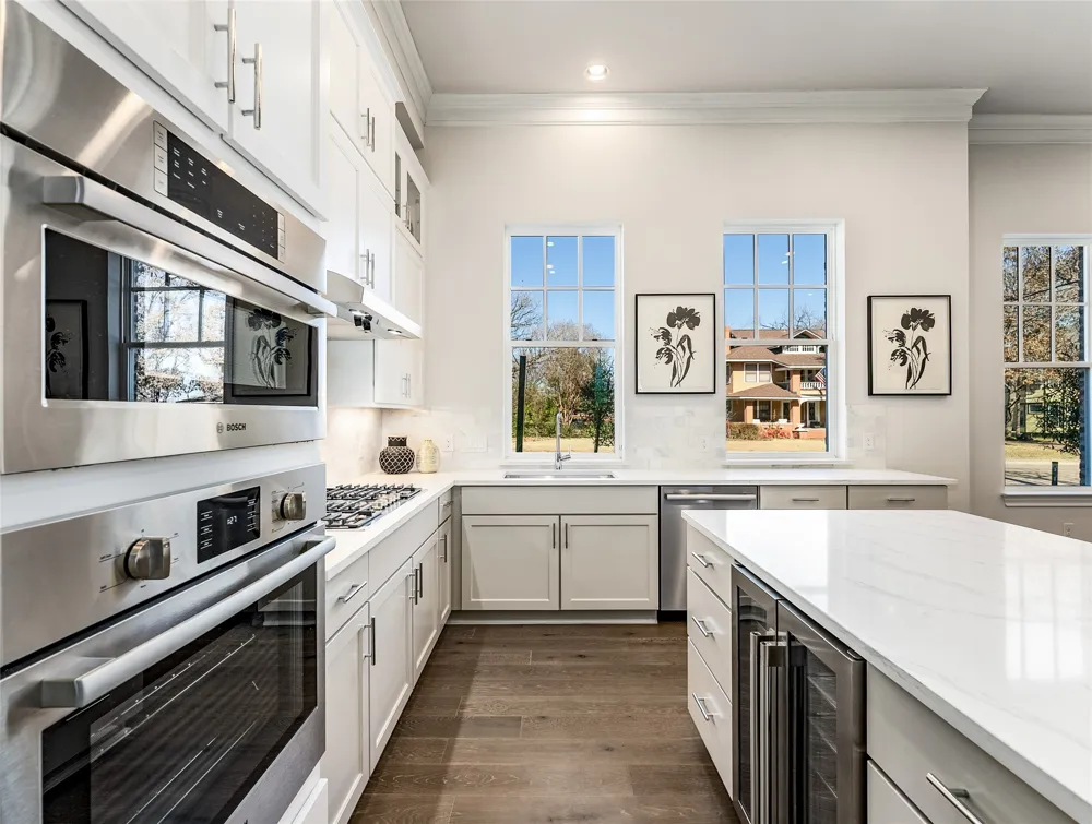 1416 Avenue Plano, TX 75074