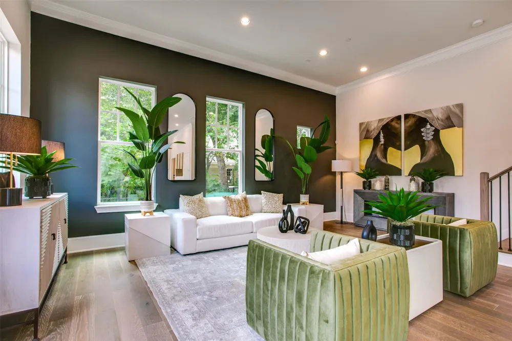 1416 Avenue Plano, TX 75074