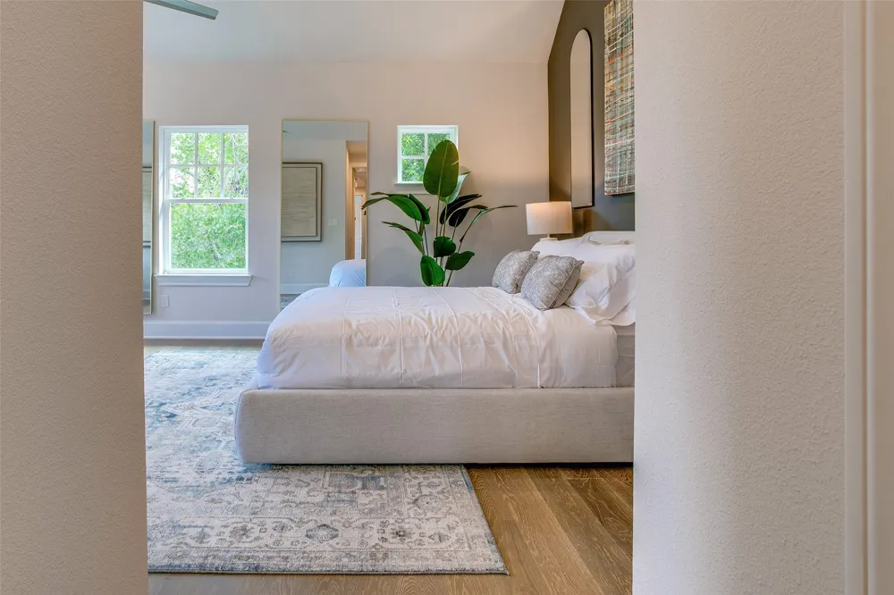 1416 Avenue Plano, TX 75074
