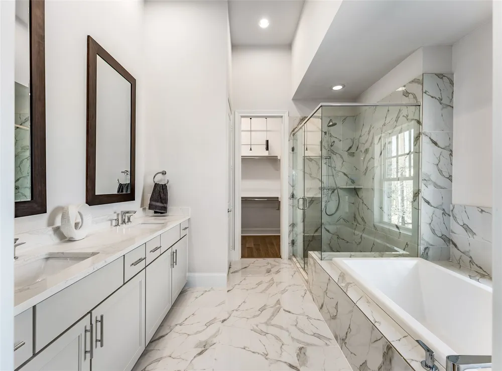 1416 Avenue Plano, TX 75074