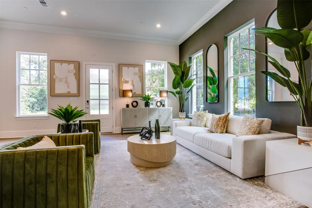1416 Avenue Plano, TX 75074