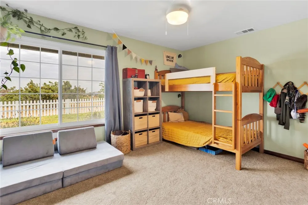 6432 Lime Road Phelan, CA 92371