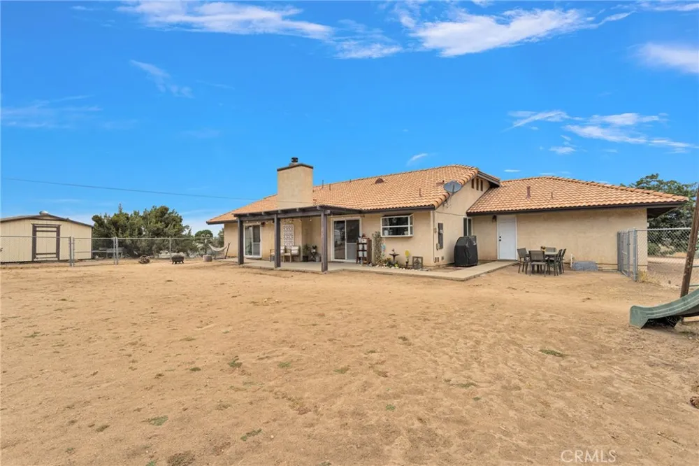 6432 Lime Road Phelan, CA 92371