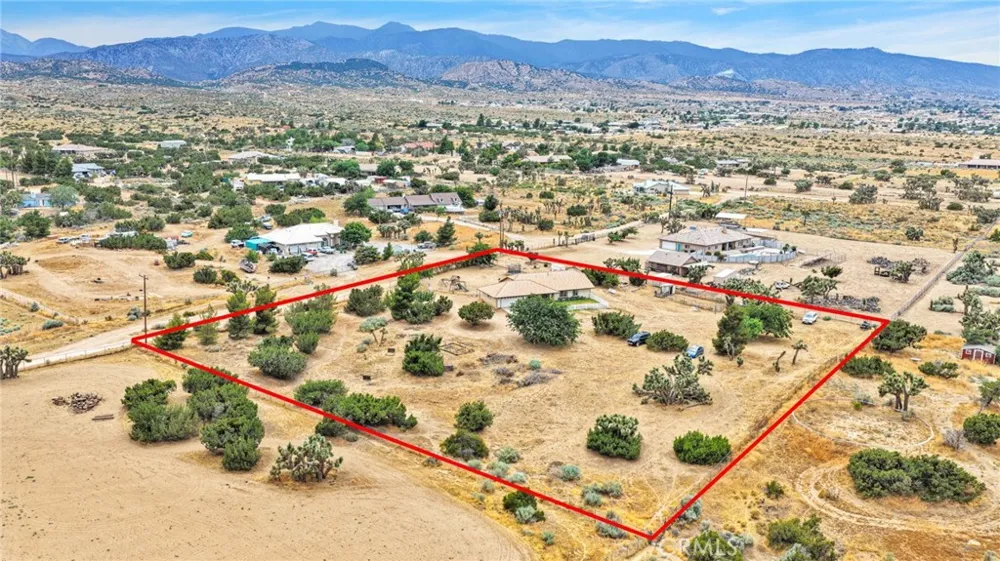 6432 Lime Road Phelan, CA 92371