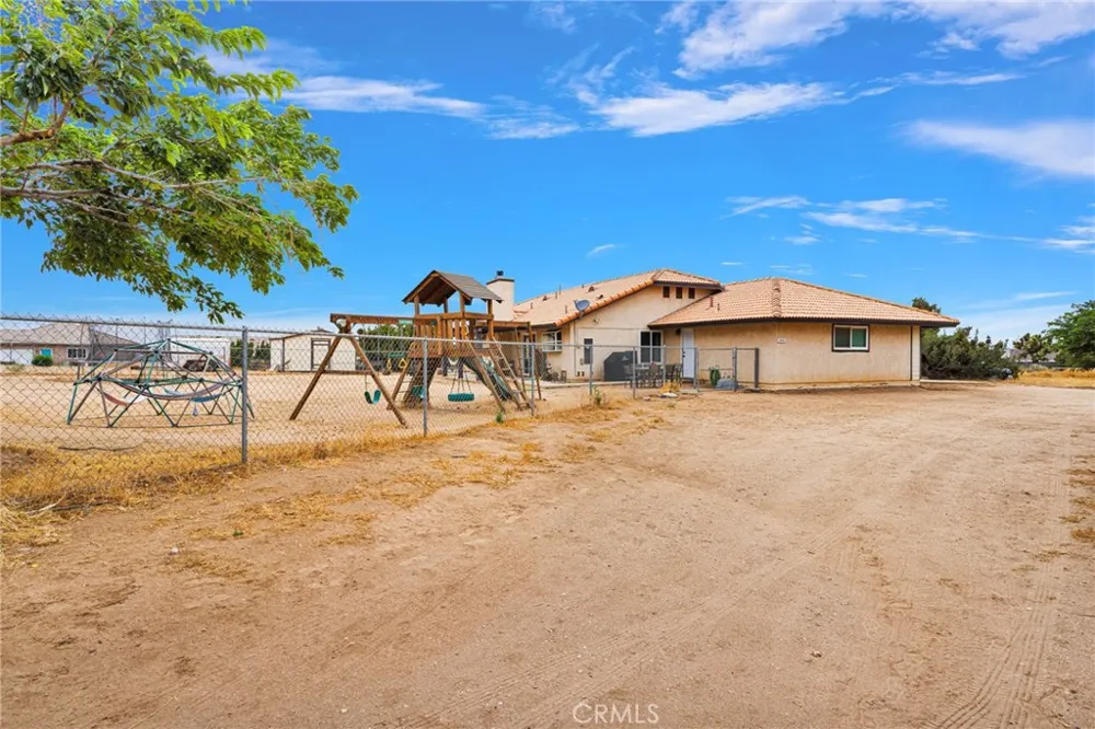 6432 Lime Road Phelan, CA 92371