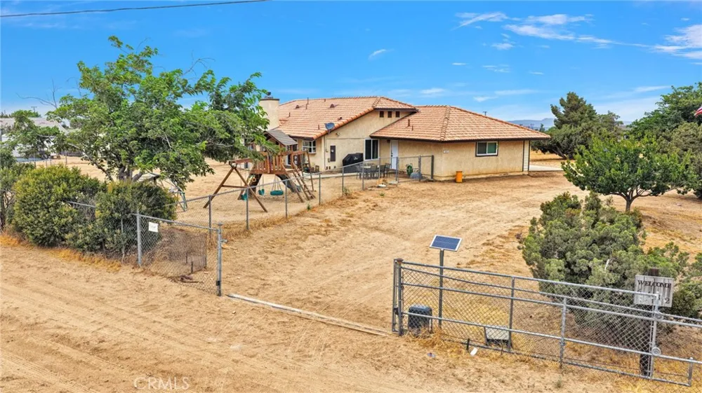 6432 Lime Road Phelan, CA 92371