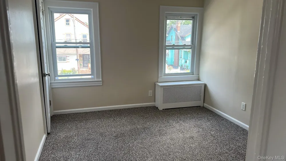 28 Stowe Hempstead, NY 11550