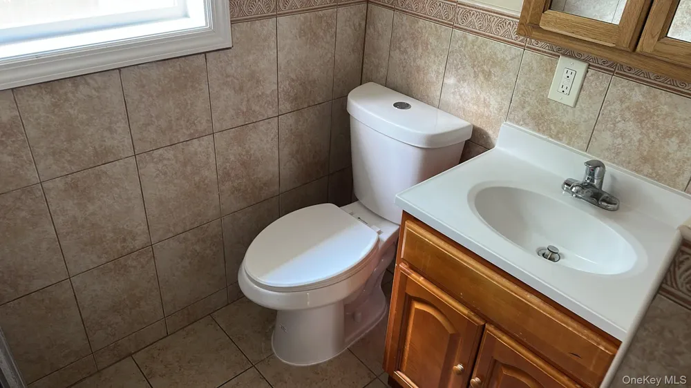 28 Stowe Hempstead, NY 11550