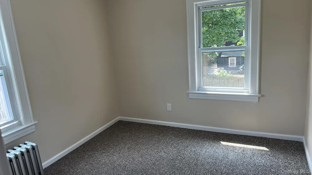 28 Stowe Hempstead, NY 11550