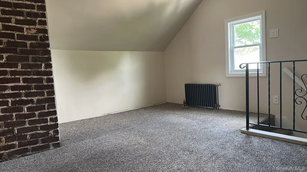 28 Stowe Hempstead, NY 11550