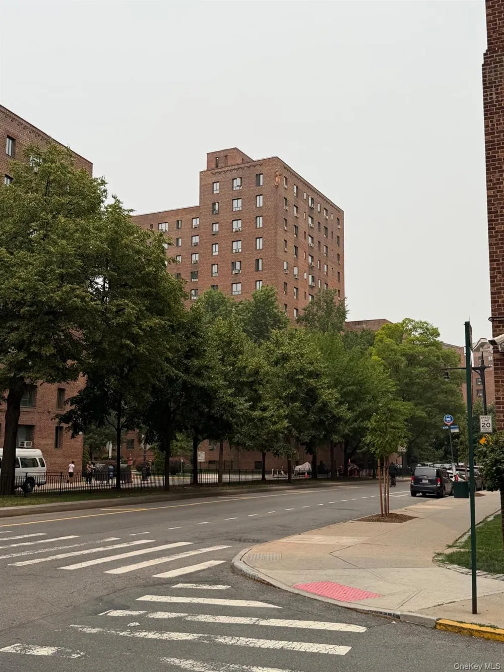 1605 Metropolitan Avenue #12C Bronx, NY 10462