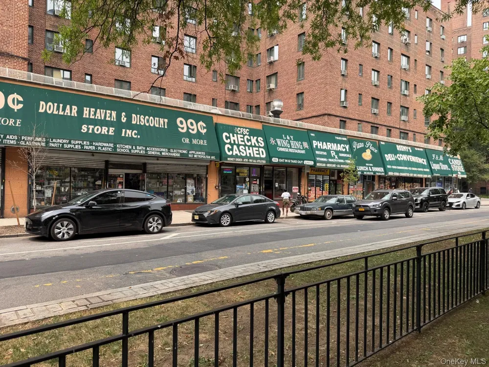 1605 Metropolitan Avenue #12C Bronx, NY 10462